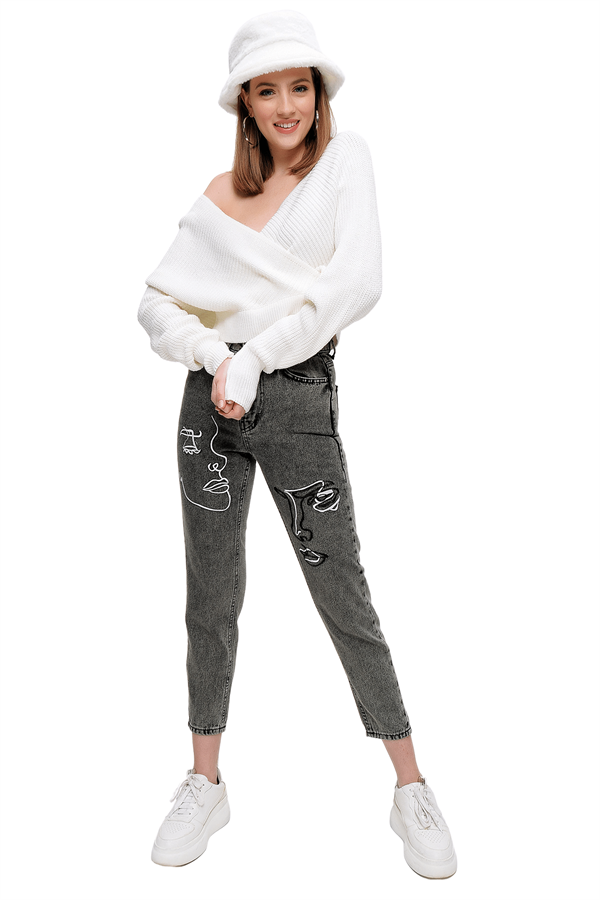 Kadın Füme Yüz Nakışlı Mom Kot Pantolon