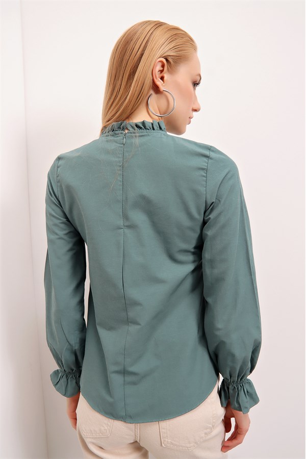 Kadın Z.Yeşil Yaka Büzgü Detay Bluz