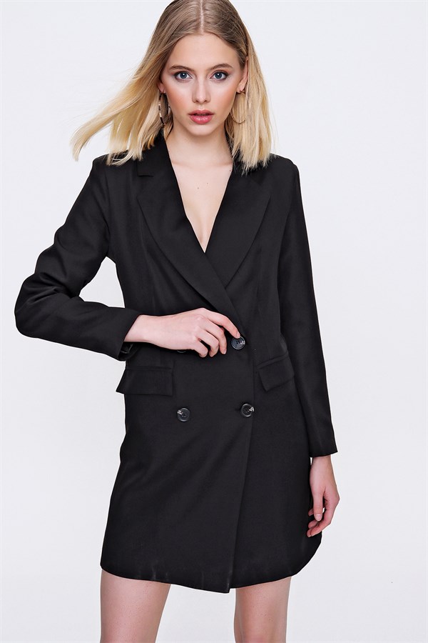 Kadın Siyah Düğmeli Uzun Ceket