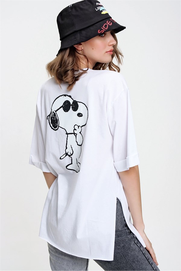Kadın Beyaz Snoopy Baskılı Tişört