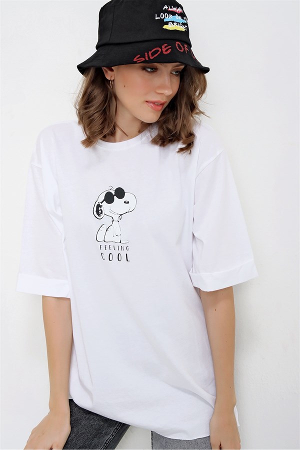 Kadın Beyaz Snoopy Baskılı Tişört