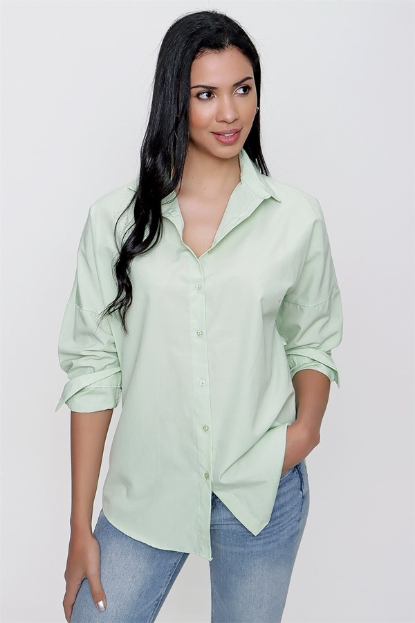 Kadın Açık Yeşil Geniş Yaka Düz Gömlek