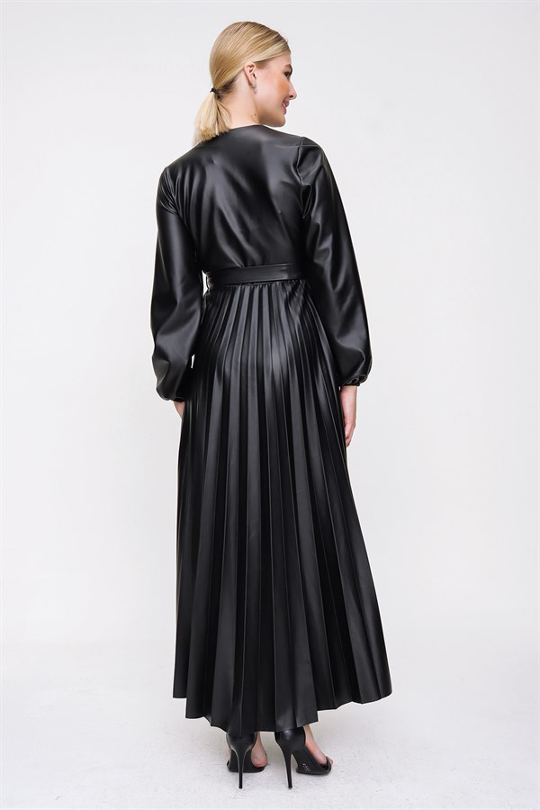 Kadın Siyah Deri Pileli Kruvaze Yaka Elbise