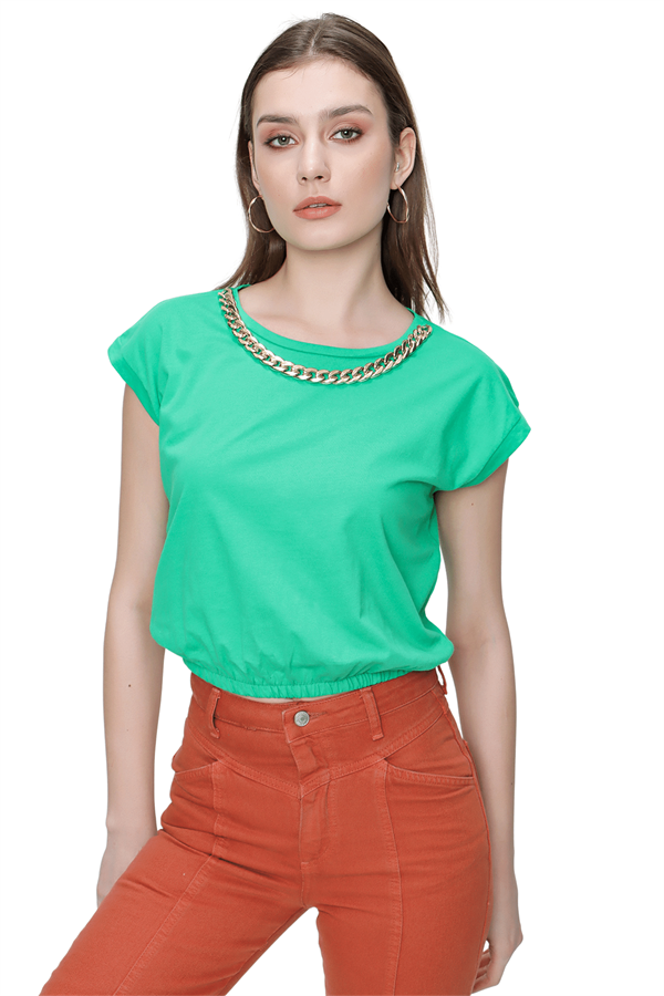 Kadın Yeşil Yakası Zincirlli Tshirt