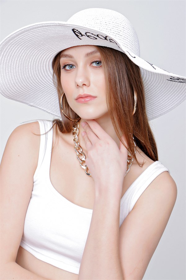 Kadın Beyaz Yazı İşlemeli Hasır Şapka