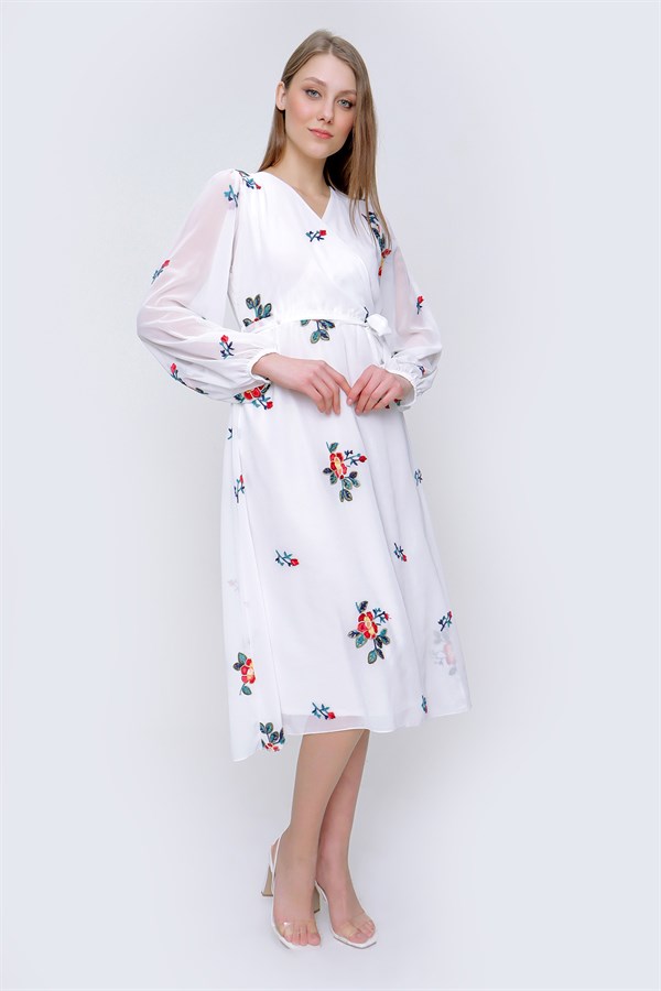Kadın Ekru Kruvaze Yaka Çiçek Nakışlı Midi Elbise