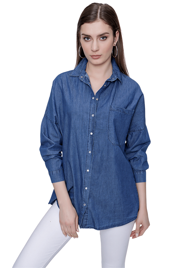 Kadın Koyu Mavi Tek Torba Cepli Çıtçıtlı Kot Gömlek