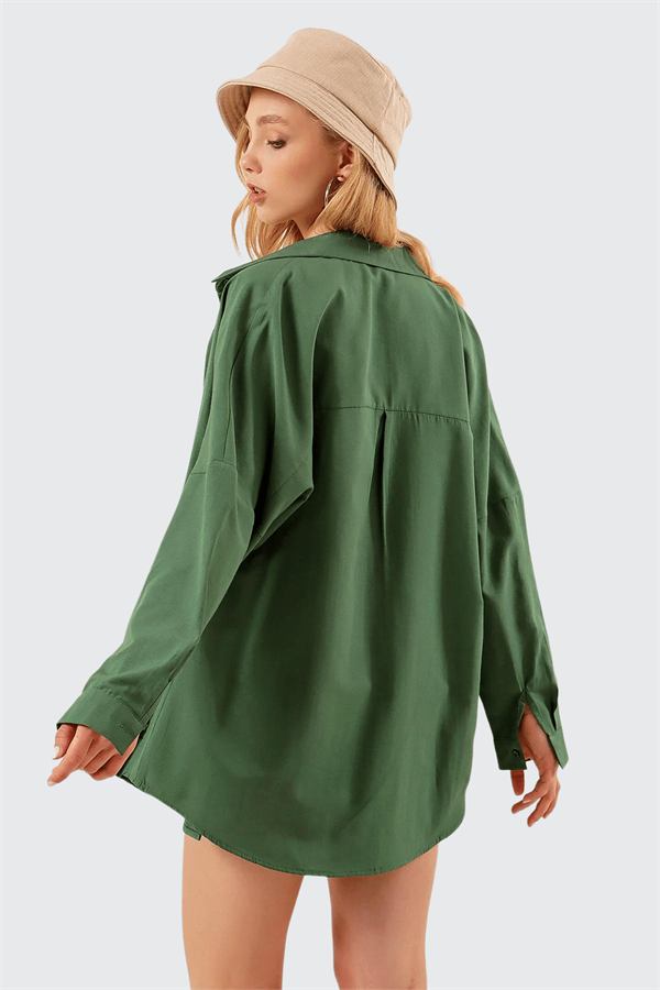 Kadın Koyu Yeşil Geniş Yaka Düz Gömlek
