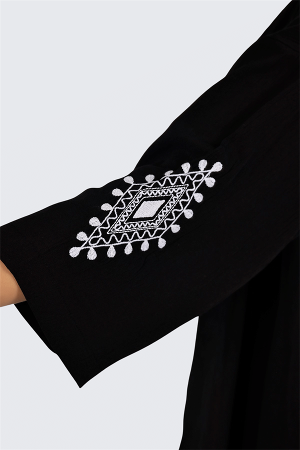 Kadın Siyah Kol Nakışlı Ayrobin Kimono Hırka