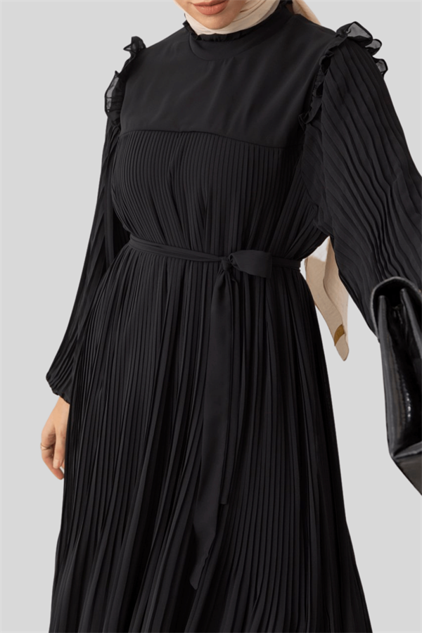 Kadın Siyah Piliseli Kuşaklı Şifon Elbise