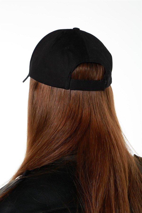 Kadın Siyah Yazılı Şapka