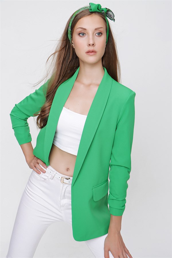 Kadın Yeşil Cep Kapaklı Kol Büzgülü Blazer Ceket