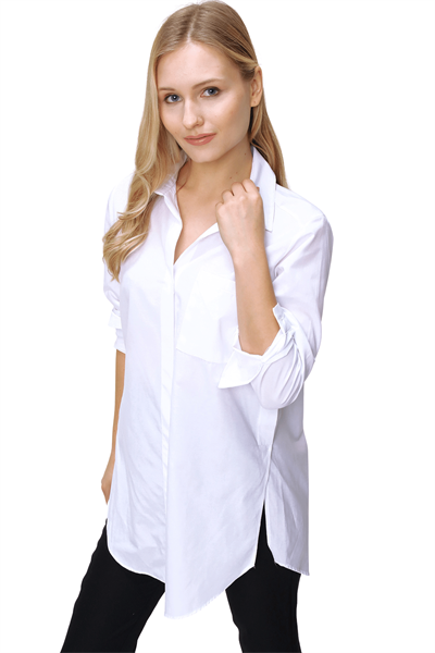 Kadın Beyaz Tek Cep Yan Yırtmaç Detay Gömlek