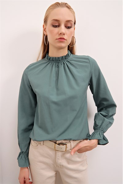 Kadın Z.Yeşil Yaka Büzgü Detay Bluz
