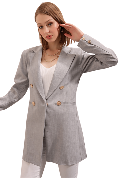 Kadın Açık Gri Çizgili Düğmeli Ceket