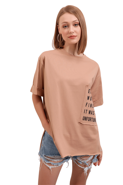 Kadın Camel Parça Baskılı Yırtmaçlı Tişört