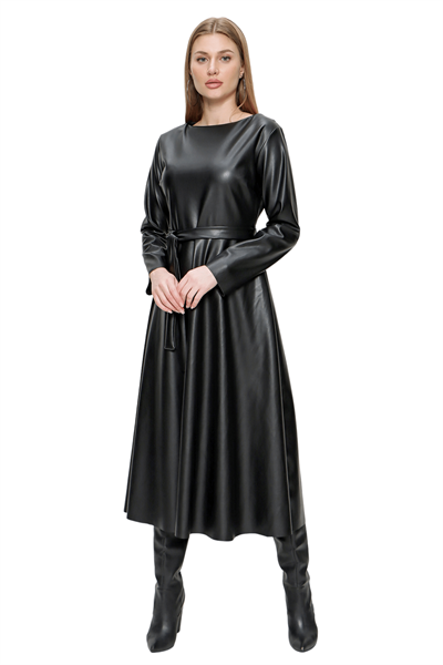 Kadın Siyah Eteği Kloş Kuşaklı Elbise