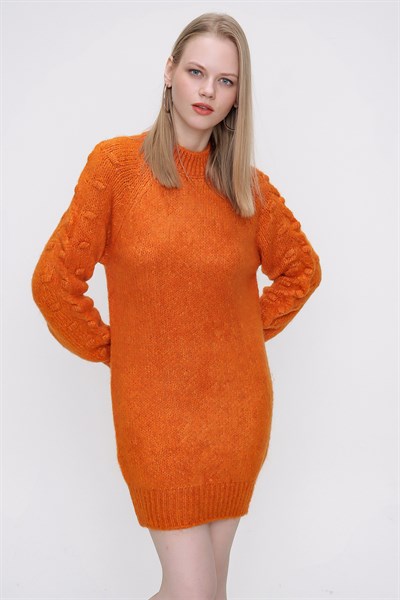 Kadın Orange Kolu Ponponlu Uzun Triko Kazak
