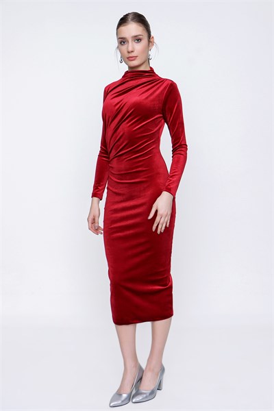 Kadın Kırmızı Yanı Büzgülü Kadife Elbise