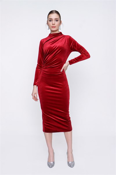 Kadın Kırmızı Yanı Büzgülü Kadife Elbise