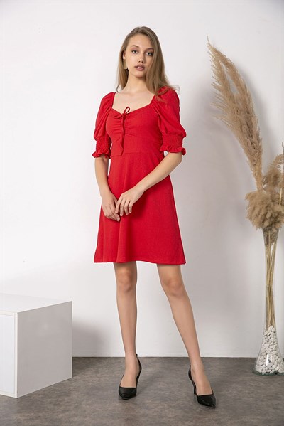 Kadın Kırmızı Kayık Yaka Gipeli Büzgülü Midi Elbise