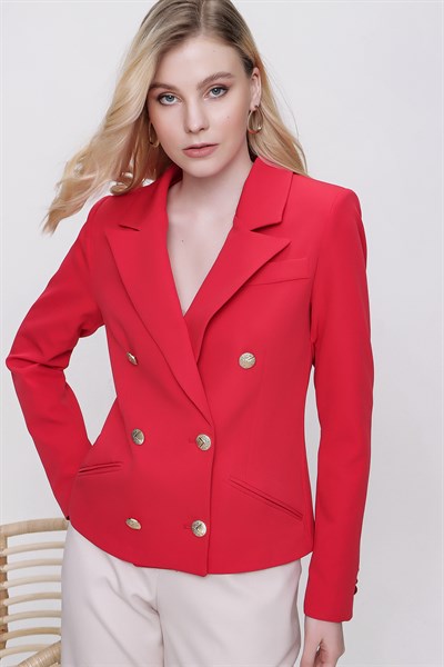 Kadın Kırmızı Kruvaze Yaka Gold Düğmeli Kısa Ceket