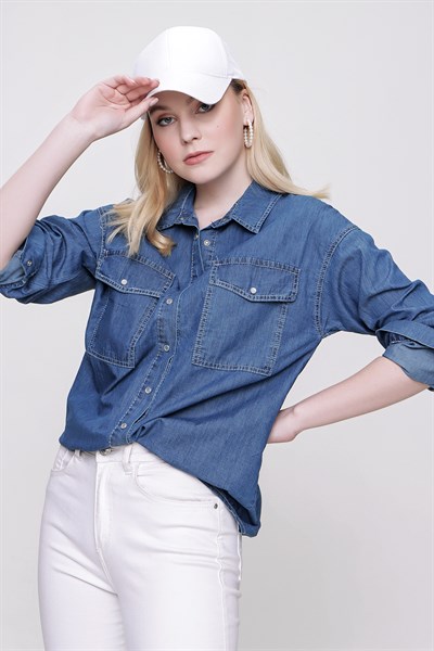Kadın Mavi Çift Cep Kapaklı Çıtçıtlı Kot Gömlek
