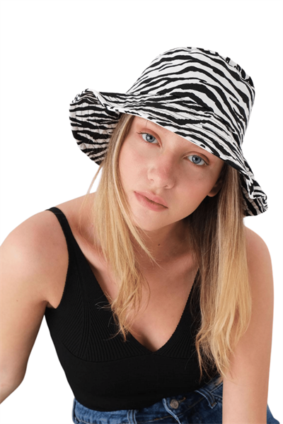Kadın Siyah Beyaz Zebra Desenli Şapka