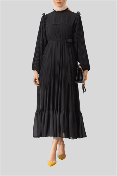 Kadın Siyah Piliseli Kuşaklı Şifon Elbise