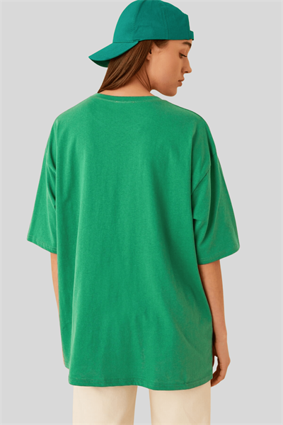Kadın Yeşil Bisiklet Yaka Oversize Tişört