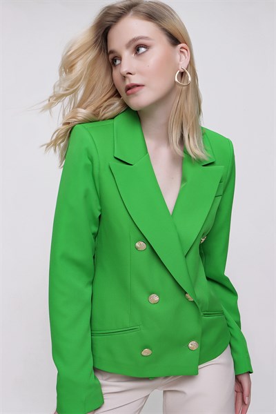 Kadın Yeşil Kruvaze Yaka Gold Düğmeli Kısa Ceket